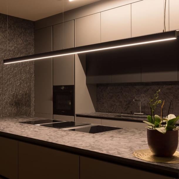 Viseča linijska svetilka po meri