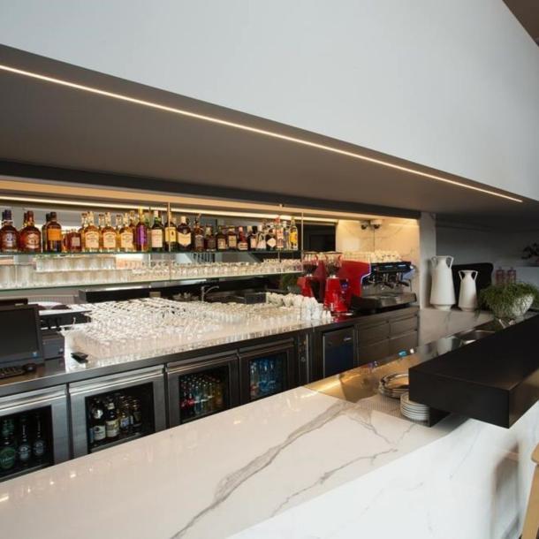 Vgradna linijska svetilka po meri