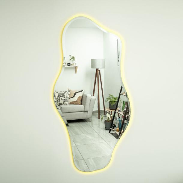 Osvetljeno ogledalo nepravilnih oblik po meri